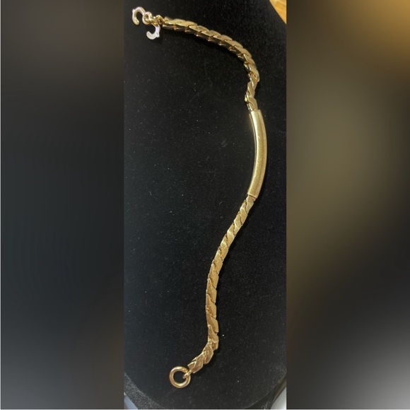 Gold-Tone Engravable Chain Bracelet w/Clasp - Picture 6 of 10